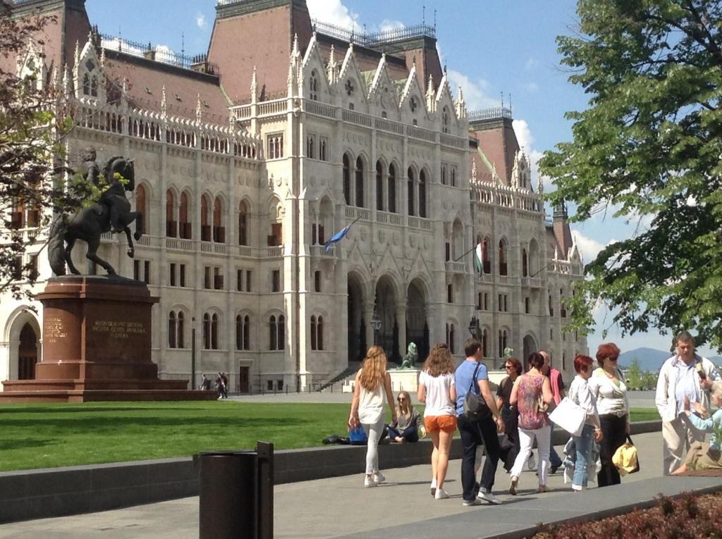 Jazzy Vibes Parliament Rooms And Ensuites Budapest Exterior photo